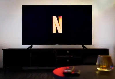 TV/Unterhaltungsangebot in der Unterkunft Deluxe! Hbf-Nähe mit Kingsize-Bett, 65 m2