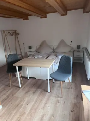 Ein Sitzbereich in der Unterkunft Hotel Bollerott