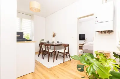 Küche/Küchenzeile in der Unterkunft Design-Apartment Duisburg - Küche, Nespresso, Parken - by Lott Living
