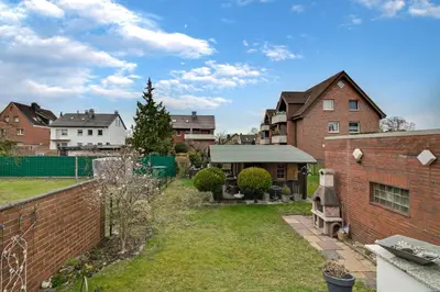 Das Gebäude in dem sich die Ferienwohnung befindet