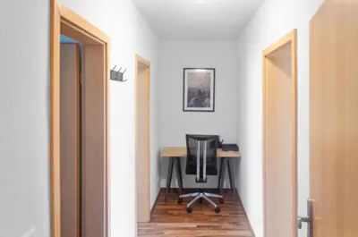 Grundriss der Unterkunft Relax Oasis with 65 SmartTV, Kitchen and Balcony