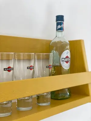 Getränke in der Unterkunft Haus mit Türmchen