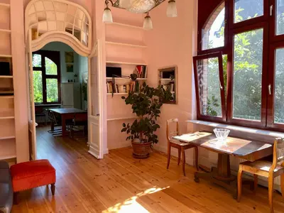 TV/Unterhaltungsangebot in der Unterkunft Altbauwohnung in Gründerzeitvilla