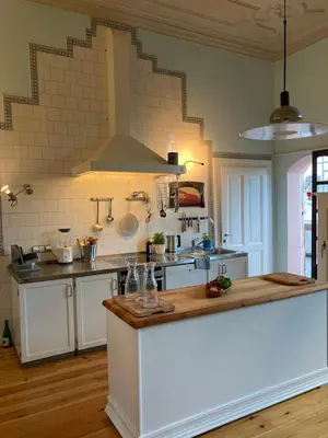 Küche/Küchenzeile in der Unterkunft Altbauwohnung in Gründerzeitvilla