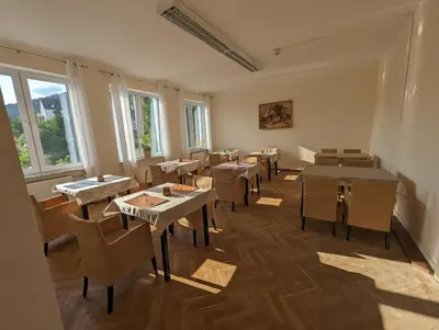 Ein Sitzbereich in der Unterkunft Hotel Gästehaus Altena