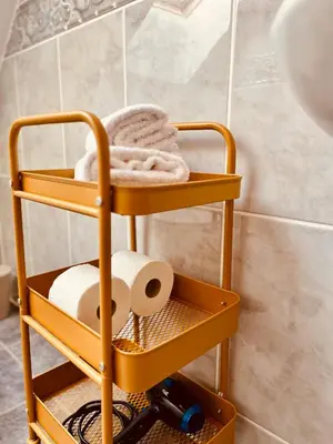 Grundriss der Unterkunft b e d & a g e d e s i g n -small- wunderschönes Zimmer mit Bad - Rechnungserstellung für Geschäftsreisende & Firmen