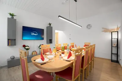 TV/Unterhaltungsangebot in der Unterkunft Rudi Homes Essen #1