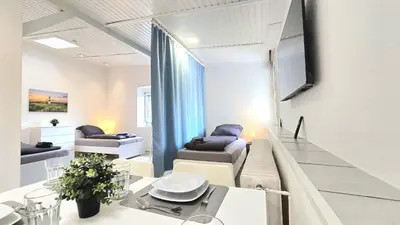 TV/Unterhaltungsangebot in der Unterkunft Modern 1-Room Apartment with Free Parking & Free Wi-Fi in Altena - ALT03