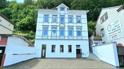 Das Gebäude in dem sich die Ferienwohnung befindet