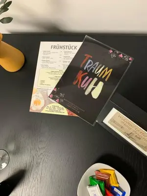 Ein Zertifikat, Auszeichnung, Logo oder anderes Dokument, das in der Unterkunft Mont Apartments ausgestellt ist