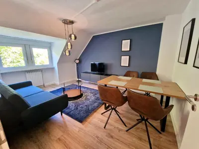 TV/Unterhaltungsangebot in der Unterkunft Bis 4 Pers. 0,3 km zur City von Wuppertal – neuwertige Wohnung