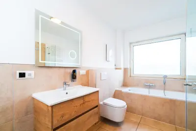 Ein Badezimmer in der Unterkunft G & L Hotel Dortmund