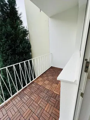 Ein Balkon oder eine Terrasse in der Unterkunft 1-2 Pers nur 0,3 km zur City von Wuppertal-modern