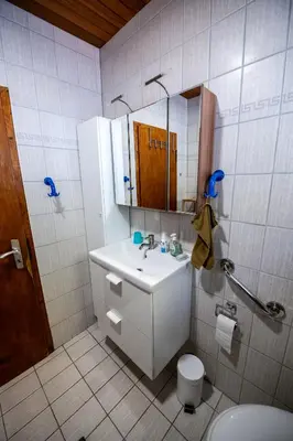 Ein Badezimmer in der Unterkunft Schöne Ferienwohnung in ruhiger Lage
