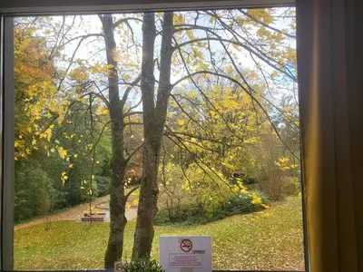 Ein Garten an der Unterkunft Hotel Mettmann