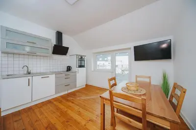 Küche/Küchenzeile in der Unterkunft City Wohnung Zentral 89-11