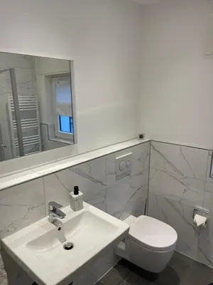 Ein Badezimmer in der Unterkunft Groß, aber gemütlich - citynah