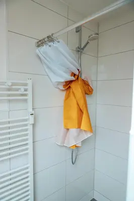 Ein Badezimmer in der Unterkunft Central-Living yellow - Wifi - Netflix - City