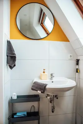 Ein Badezimmer in der Unterkunft Central-Living yellow - Wifi - Netflix - City