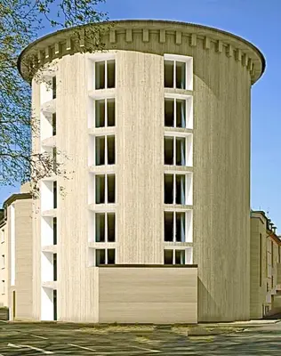 Das Gebäude in dem sich die Ferienwohnung befindet