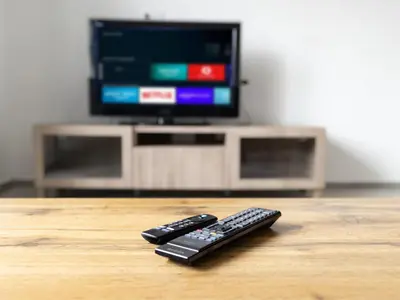 TV/Unterhaltungsangebot in der Unterkunft Schmuckstück am Fuße von Rüttenscheid Nähe Zentrum, Uniklinik & Messe Netflix & Prime