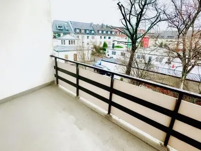 Ein Balkon oder eine Terrasse in der Unterkunft Schmuckstück am Fuße von Rüttenscheid Nähe Zentrum, Uniklinik & Messe Netflix & Prime