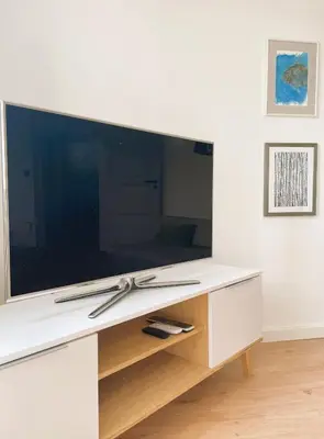 TV/Unterhaltungsangebot in der Unterkunft Ruhige 3 Zimmer Wohnung gut angebunden