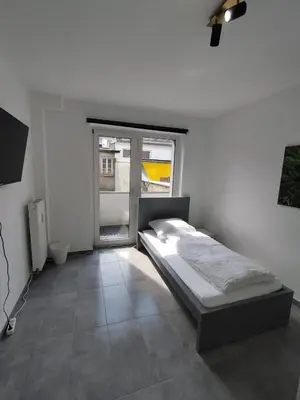 Ein Bett oder Betten in einem Zimmer der Unterkunft Meribu G31 Wohnung für Monteure und Arbeiter