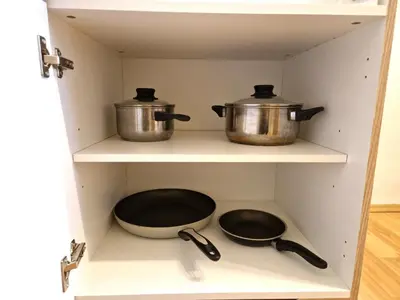 Küche/Küchenzeile in der Unterkunft Meribu F85-87 Wohnung für Monteure und Arbeiter