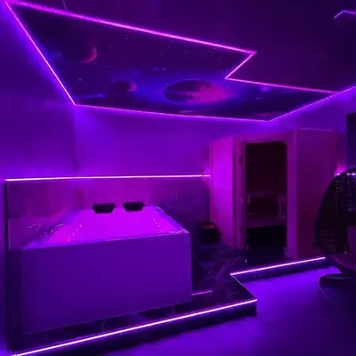 Wellness Suite mit Whirlpool & Sauna