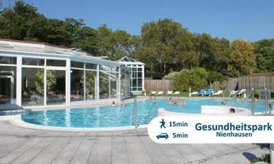 Der Swimmingpool an oder in der Nähe von Themenpartment Starcruiser