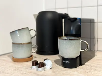 Kaffee-/Teezubehör in der Unterkunft Schöne Ferienwohnung im Zentrum mit Self Check-In und Free Wifi
