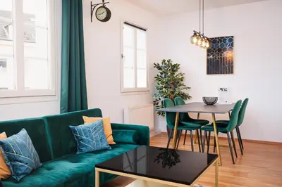 Ein Sitzbereich in der Unterkunft Smart Home - Wuppertal - Perfect for 4 Guests! Central - Netflix - Schwebebahn - Free Parking Zone