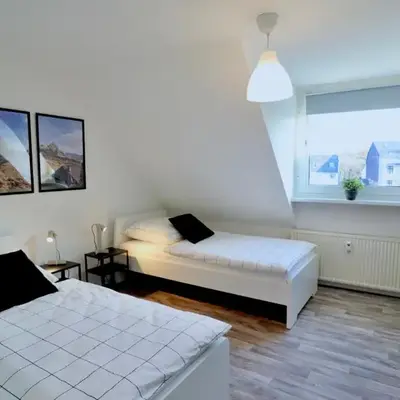 BEGE APARTMENTS: BUSINESS QUARTERS