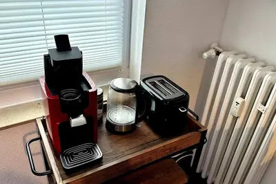 Kaffee-/Teezubehör in der Unterkunft Schickes 2-Zimmer Appartement Messe Rü Innenstadt