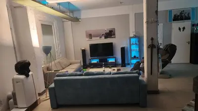 TV/Unterhaltungsangebot in der Unterkunft SPA industrial Loft im ehemaligen Umspannwerk Schaltzentrale