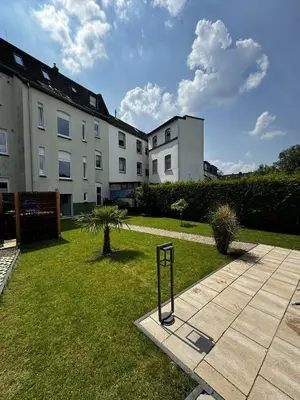 Das Gebäude in dem sich die Lodge befindet