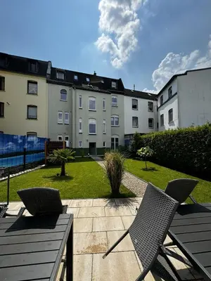 Das Gebäude in dem sich die Lodge befindet