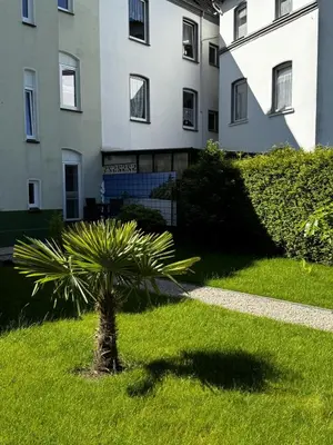 Ein Garten an der Unterkunft Lisboa: Messe-/Business-/Ferienwohnung