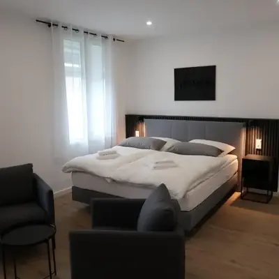 TOKA ROOMS - an der Regiobahn