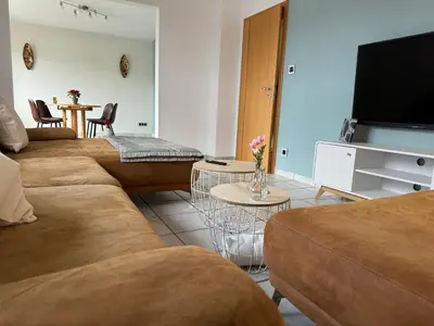TV/Unterhaltungsangebot in der Unterkunft Ruhrpott Residenz - 3 Zimmer Suite - 70qm mit Balkon