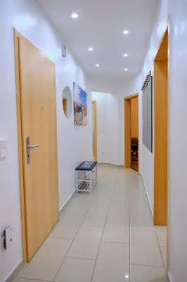 Grundriss der Unterkunft PrimeTime Suite für 8+Küche/WIFI