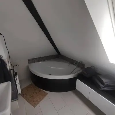 Ein Badezimmer in der Unterkunft Aussicht auf die Altstadt Lennep