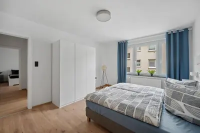 Grundriss der Unterkunft Modernes 4 Zimmer Apartment mit brandneuer Einrichtung