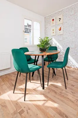 Ein Sitzbereich in der Unterkunft Smart Home - Wuppertal - Perfect for 6 Guests - Central - Netflix - Schwebebahn - Free Parking Zone