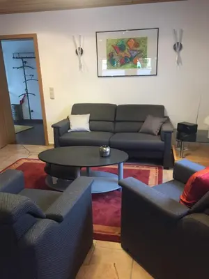Ein Sitzbereich in der Unterkunft Ferienhaus am Ternscher See