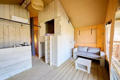 TV/Unterhaltungsangebot in der Unterkunft Glamping Borken