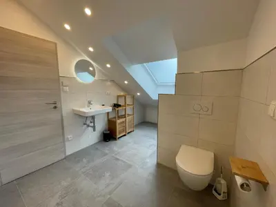 Ein Badezimmer in der Unterkunft Helles ruhiges Appartement im Grünen