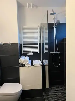Ein Badezimmer in der Unterkunft Modernes, stilvolles 1-Zimmer Wohnung nahe FernUni