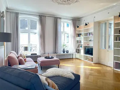 TV/Unterhaltungsangebot in der Unterkunft Helle Altbauwohnung mit Balkon im Briller Viertel